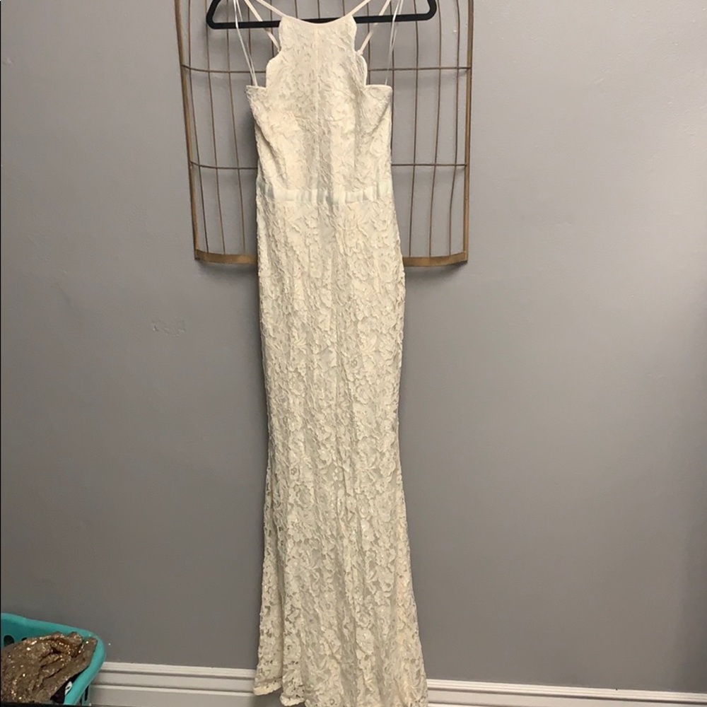 Lulu’s Lace, trumpet style wedding dress